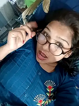 Vanshika1432 online show from October 24, 5:12 pm