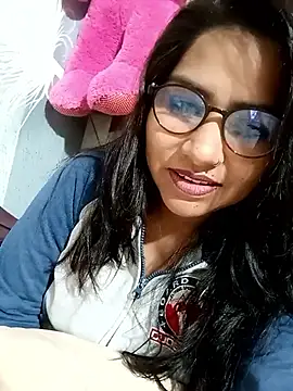 Vanshika1432 online show from December 17, 5:34 am