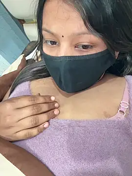 Vanshika1432 online show from January 17, 1:26 pm