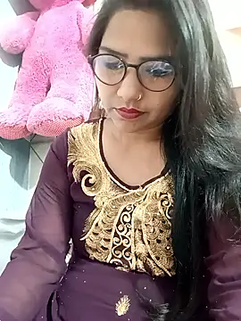 Vanshika1432 online show from November 10, 4:17 am