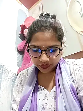 Vanshika1432 online show from October 23, 4:38 pm