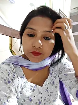 Vanshika1432 online show from October 17, 5:33 am