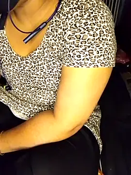 Priyanka-Khan online show from July 27, 4:36 pm