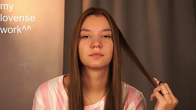 BrynnHolverson online show from October 26, 7:25 pm