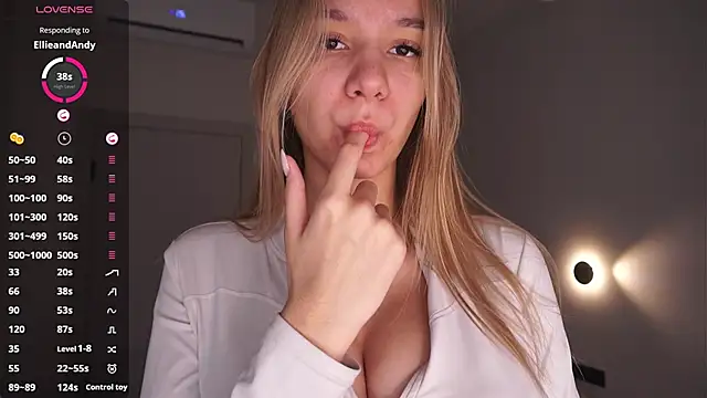 BrynnHolverson online show from March 12, 7:40 pm