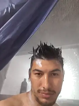 Snapshot of Carlosvelaz561162 chatting on November 25, 12:22 am Carlosvelaz561162 online show from November 25, 12:22 am