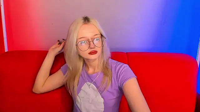 AlessaKiss online show from February 8, 1:47 am