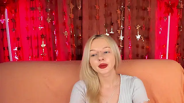 AlessaKiss online show from February 15, 1:39 am