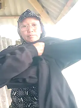 nui-show online show from November 20, 4:35 am