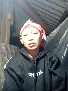 nui-show online show from November 17, 10:14 pm