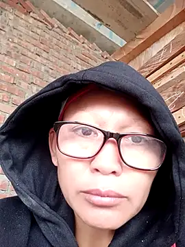 nui-show online show from November 13, 4:38 am