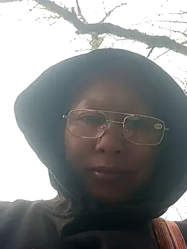 nui-show online show from November 19, 1:38 am