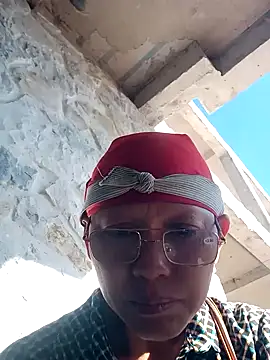 nui-show online show from December 15, 7:58 am