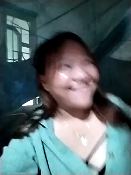 Snapshot of mai-cute chatting on October 17, 1:53 am mai-cute online show from October 17, 1:53 am