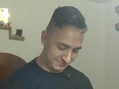 Snapshot of DarkTheKing chatting on November 10, 4:50 am DarkTheKing online show from November 10, 4:50 am