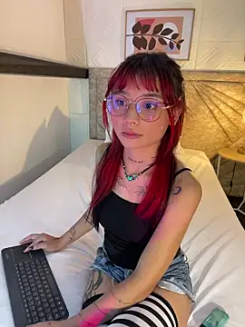 Emma duff online show from March 7, 8:03 pm