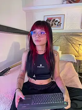 Emma duff online show from March 24, 7:47 pm