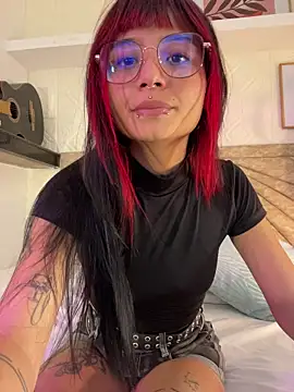 Emma duff online show from April 28, 7:29 pm