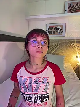 Emma duff online show from March 29, 7:26 pm