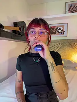 Emma duff online show from April 15, 7:51 pm