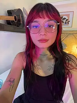 Emma duff online show from April 3, 7:42 pm