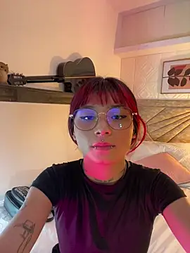 Emma duff online show from March 15, 7:32 pm