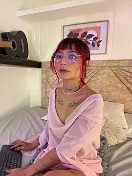 Emma duff online show from April 24, 12:18 pm