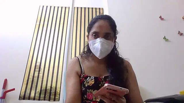 Snapshot of shainiasha1 chatting on July 21, 4:19 pm shainiasha1 online show from July 21, 4:19 pm
