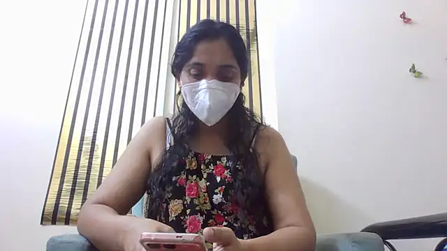 Snapshot of shainiasha1 chatting on July 19, 3:20 pm shainiasha1 online show from July 19, 3:20 pm