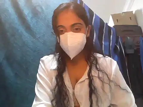 shainiasha1 online show from May 29, 4:13 pm