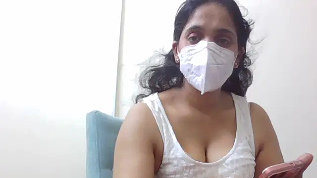 Snapshot of shainiasha1 chatting on July 13, 5:56 pm shainiasha1 online show from July 13, 5:56 pm