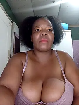 boobsqueenxo online show from November 7, 2:21 pm