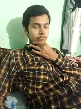 maxmishra18 online show from October 28, 9:52 am