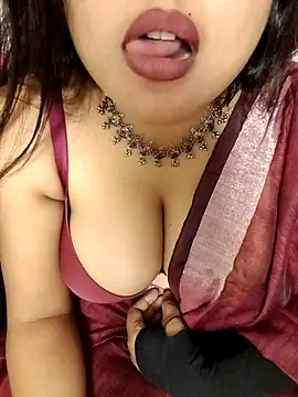 Snapshot of Cuty-Lina chatting on November 12, 3:16 pm Cuty-Lina online show from November 12, 3:16 pm