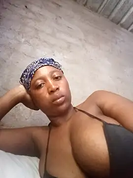 Snapshot of Bretbooty23 chatting on November 10, 9:14 am Bretbooty23 online show from November 10, 9:14 am