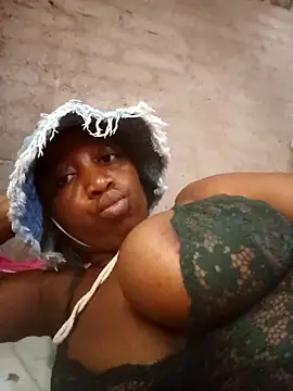 Snapshot of Bretbooty23 chatting on October 29, 9:41 am Bretbooty23 online show from October 29, 9:41 am