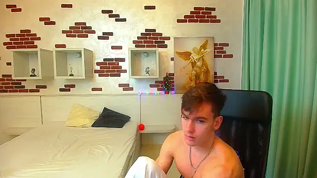 BradyFlint online show from December 22, 6:24 am