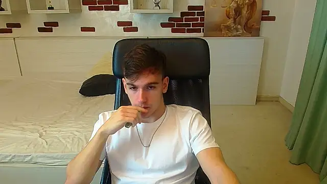 BradyFlint online show from December 5, 6:12 am