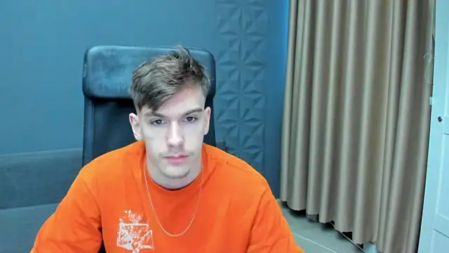 BradyFlint online show from April 8, 4:03 am