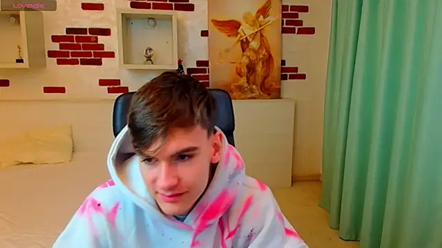 BradyFlint online show from February 6, 5:25 am