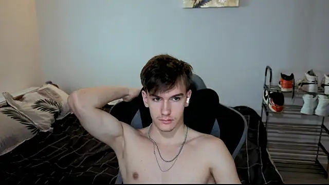 BradyFlint online show from June 18, 3:38 am