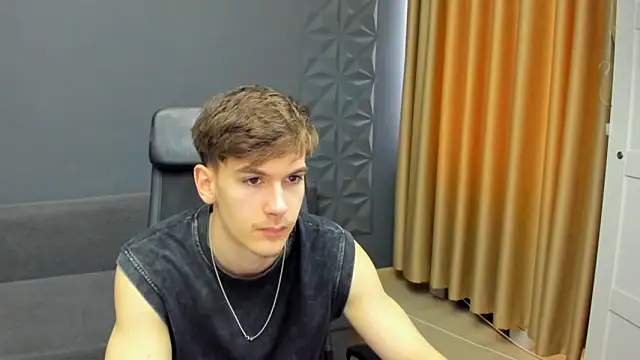 BradyFlint online show from April 4, 10:11 am