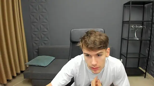 BradyFlint online show from April 3, 4:41 am