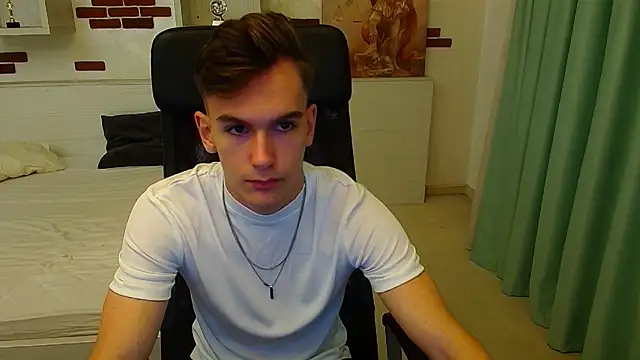 BradyFlint online show from October 21, 4:23 am