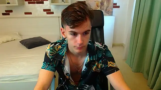 BradyFlint online show from October 26, 11:32 am