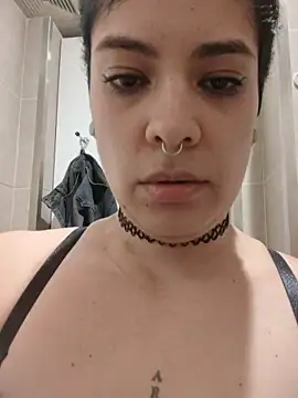 Snapshot of Natimiau chatting on December 3, 9:25 pm Natimiau online show from December 3, 9:25 pm