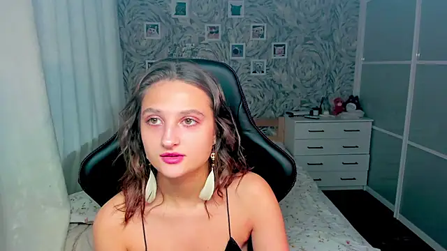 mishel amurr online show from November 1, 1:45 am