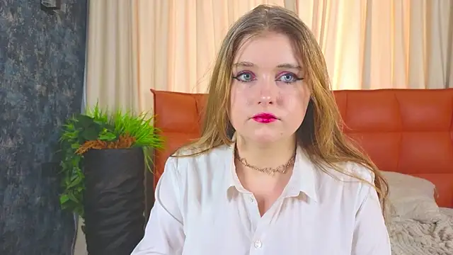 NightSaffron online show from December 17, 6:51 am