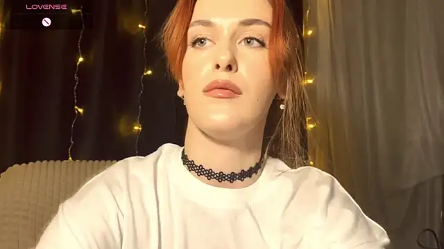 Veksal1a online show from December 3, 5:45 pm