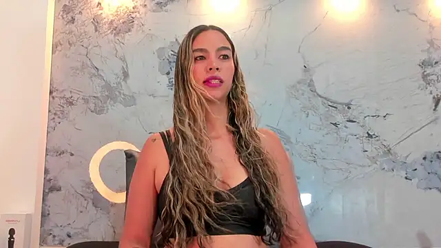 Snapshot of Karina_chastillo chatting on May 25, 11:20 am Karina chastillo online show from May 25, 11:20 am